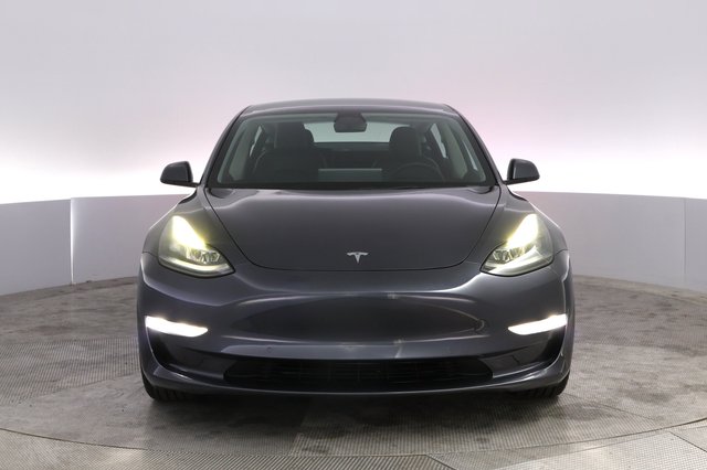 2022 Tesla Model 3 — photo 9 of 21