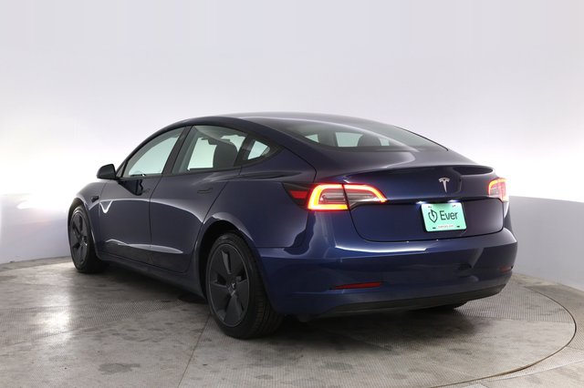2023 Tesla Model 3 — photo 13 of 22