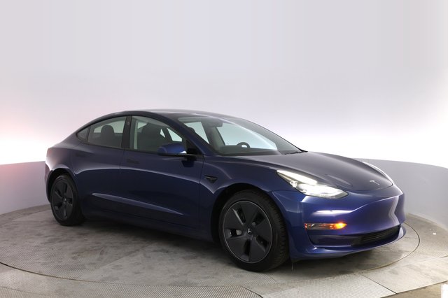 2023 Tesla Model 3 — photo 11 of 22