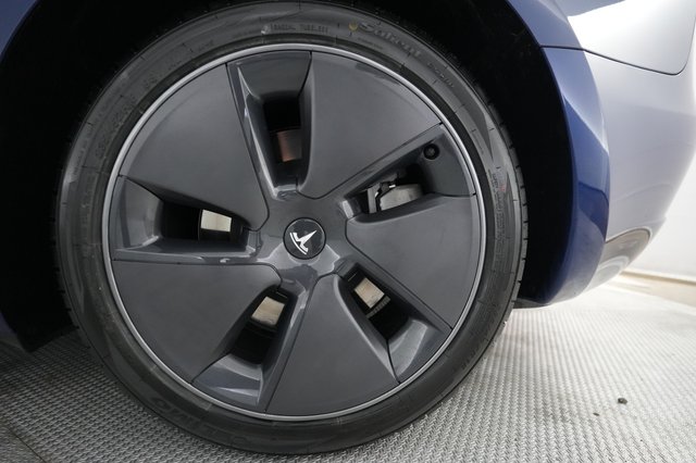 2023 Tesla Model 3 — photo 15 of 22