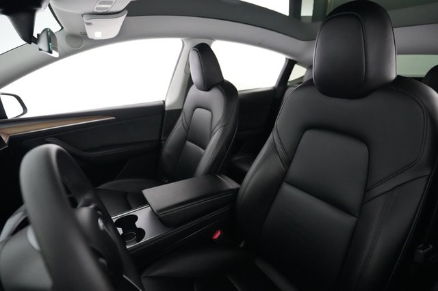 2023 Tesla Model Y — photo 3 of 21