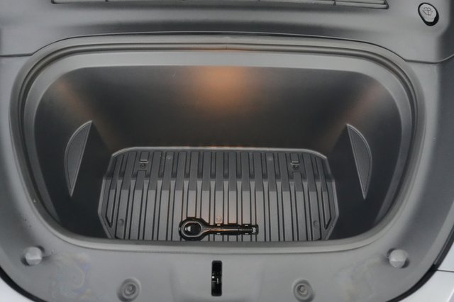 2023 Tesla Model Y — photo 20 of 21
