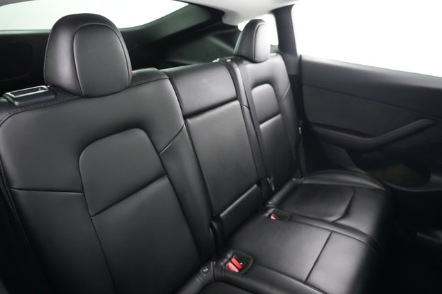 2023 Tesla Model Y — photo 4 of 21