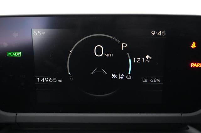 2023 Subaru Solterra — photo 5 of 20