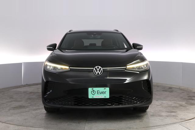 2023 Volkswagen ID.4 — photo 9 of 20