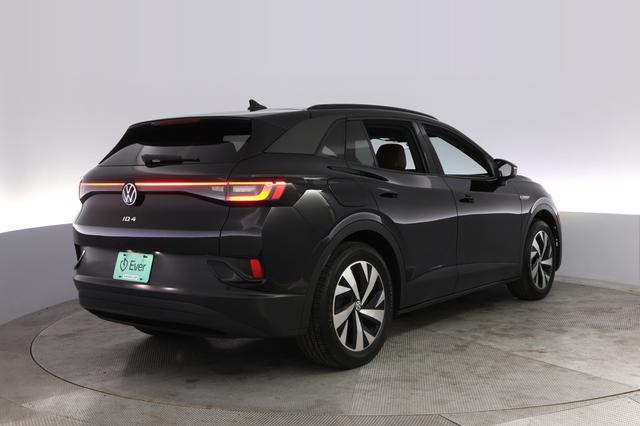 2023 Volkswagen ID.4 — photo 2 of 20