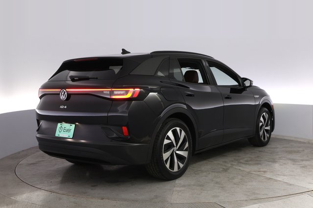 2023 Volkswagen ID.4 — photo 2 of 20