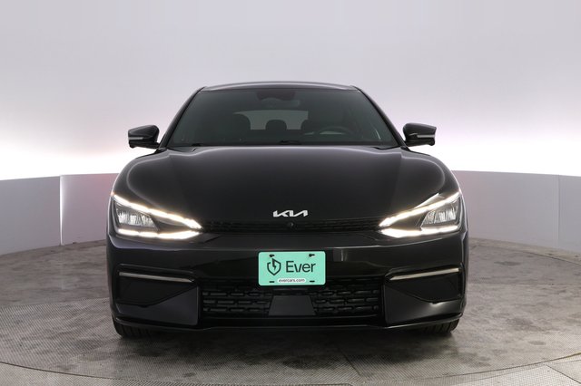 2024 Kia EV6 — photo 9 of 21