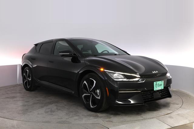 2024 Kia EV6 — photo 10 of 21