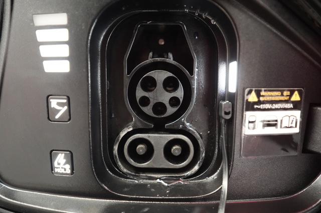 2024 Kia EV6 — photo 8 of 21