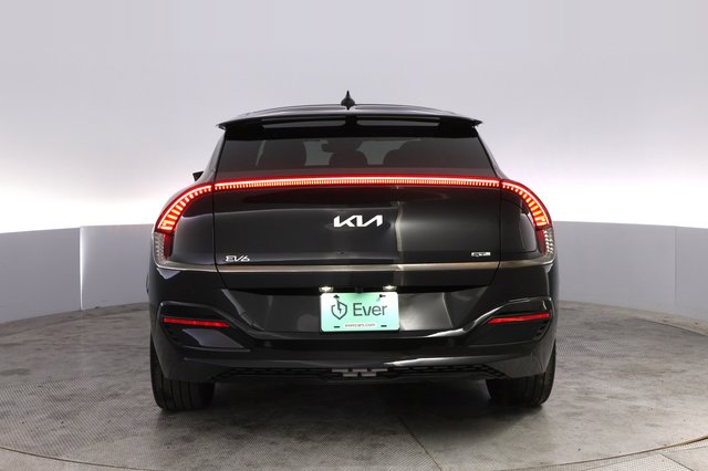 2024 Kia EV6 — photo 12 of 21