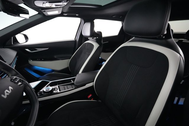 2024 Kia EV6 — photo 3 of 21