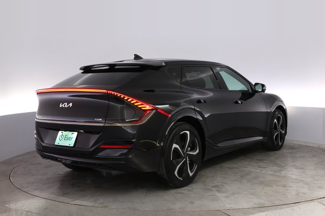 2024 Kia EV6 — photo 2 of 21