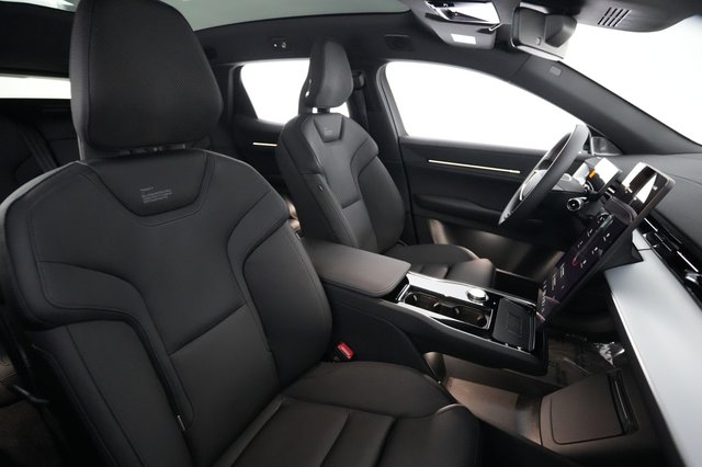 2025 Polestar 3 — photo 18 of 21