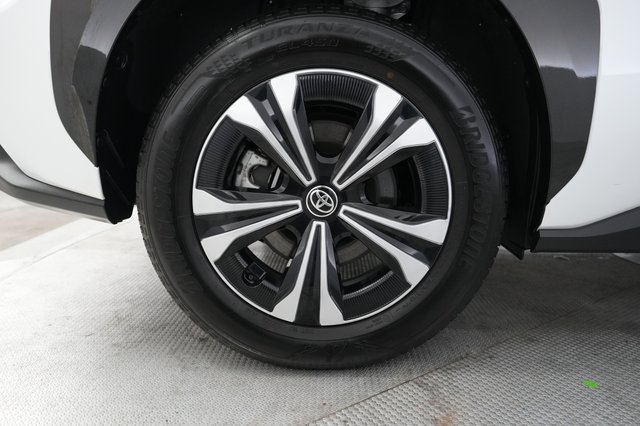 2025 Toyota bZ4X — photo 17 of 20