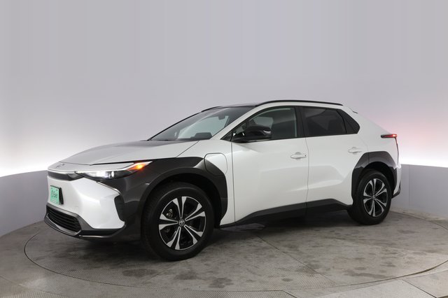 2025 Toyota bZ4X — photo 14 of 20