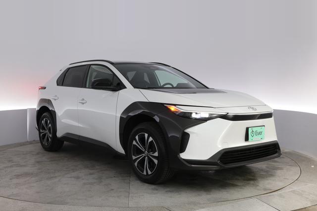 2025 Toyota bZ4X — photo 10 of 20