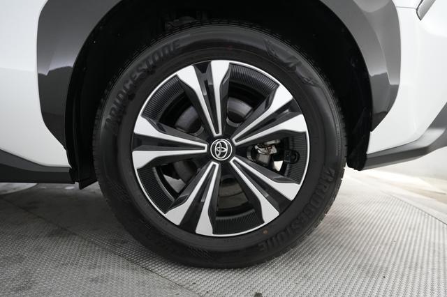 2025 Toyota bZ4X — photo 7 of 20