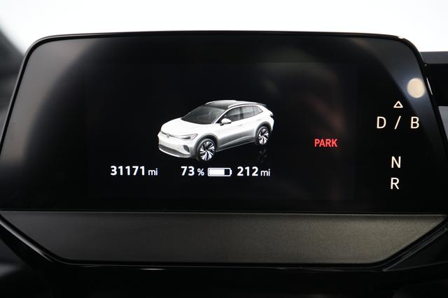 2023 Volkswagen ID.4 — photo 5 of 23