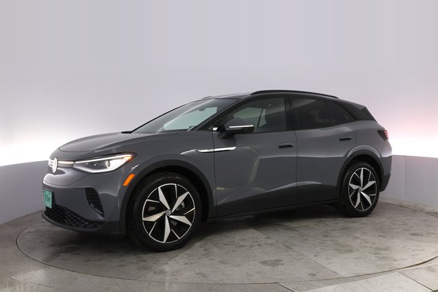 2023 Volkswagen ID.4 — photo 14 of 23