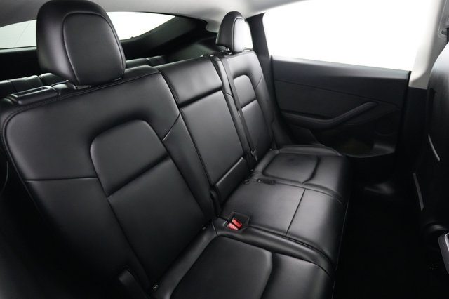2024 Tesla Model Y — photo 4 of 28