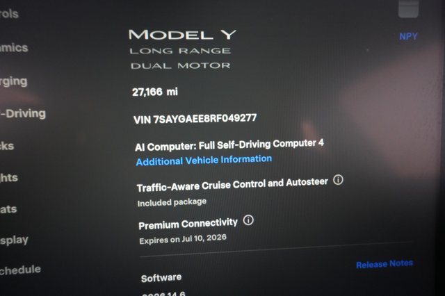 2024 Tesla Model Y — photo 5 of 28