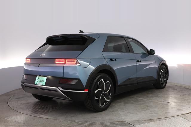 2024 Hyundai IONIQ 5 — photo 2 of 26