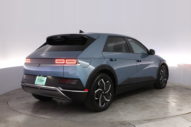 2024 Hyundai IONIQ 5 — photo 2 of 26