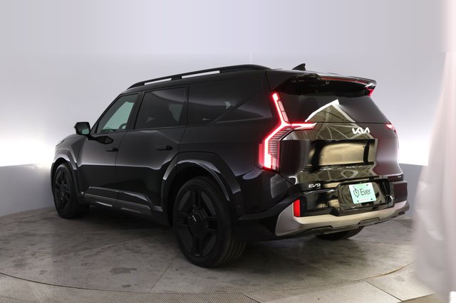 2024 Kia EV9 — photo 13 of 23
