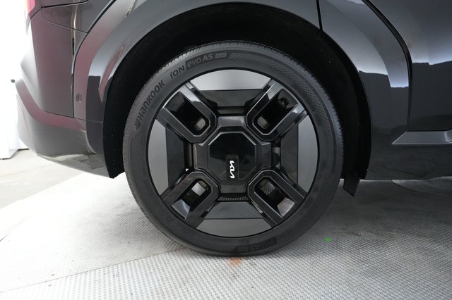 2024 Kia EV9 — photo 17 of 23