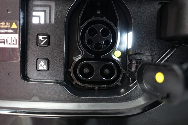 2024 Kia EV9 — photo 8 of 23