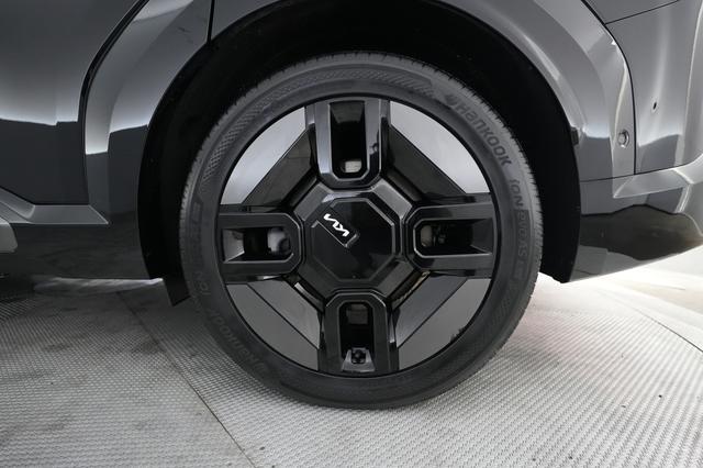 2024 Kia EV9 — photo 7 of 23