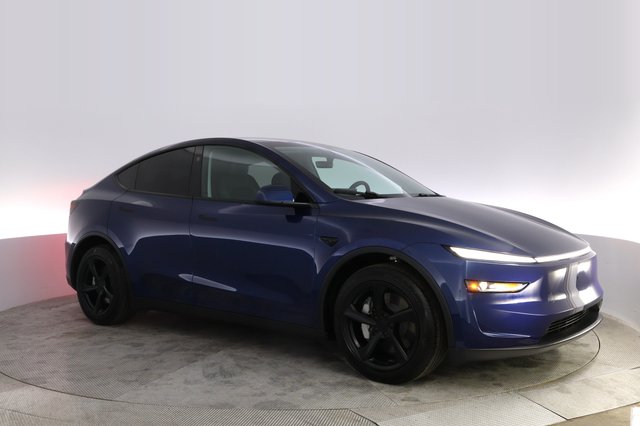 2026 Tesla Model Y — photo 11 of 22