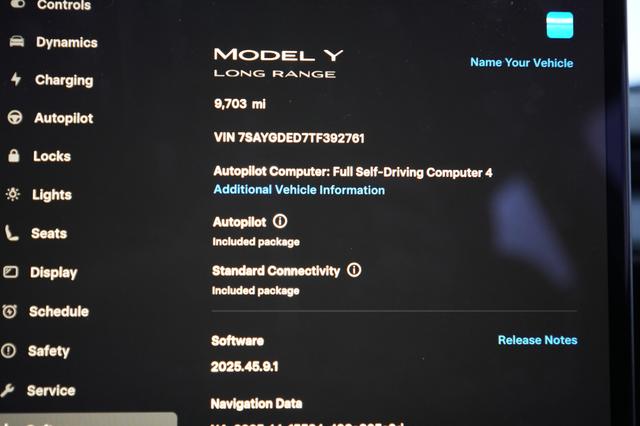 2026 Tesla Model Y — photo 5 of 22