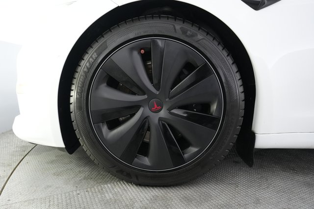 2022 Tesla Model S — photo 15 of 22