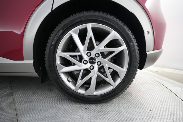 2023 Genesis GV60 — photo 7 of 21