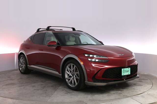 2023 Genesis GV60 — photo 10 of 21