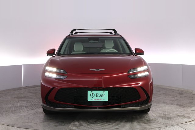 2023 Genesis GV60 — photo 9 of 21