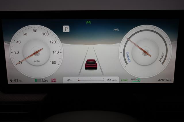 2023 Genesis GV60 — photo 5 of 21