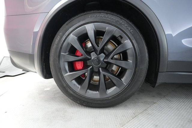 2023 Tesla Model X — photo 17 of 24