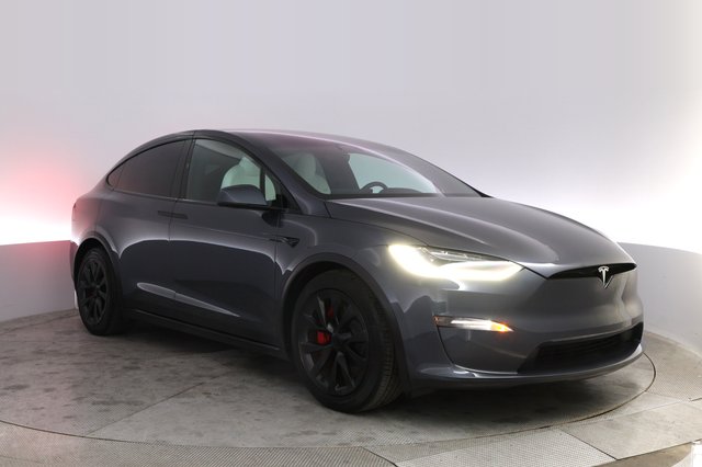 2023 Tesla Model X — photo 10 of 24