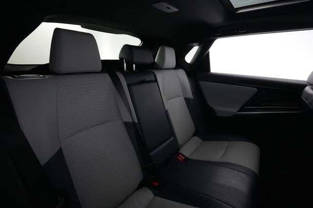 2023 Subaru Solterra — photo 4 of 21