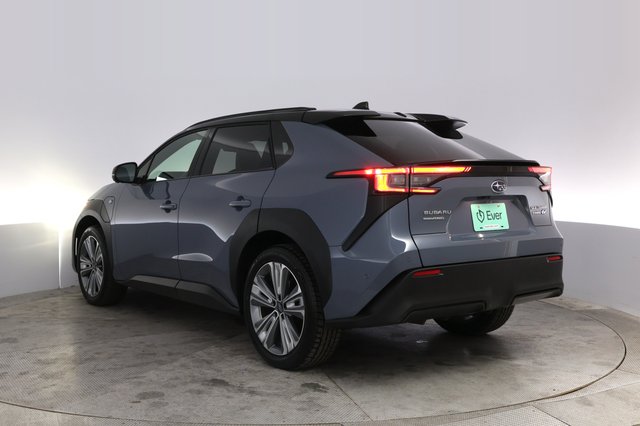 2023 Subaru Solterra — photo 13 of 21