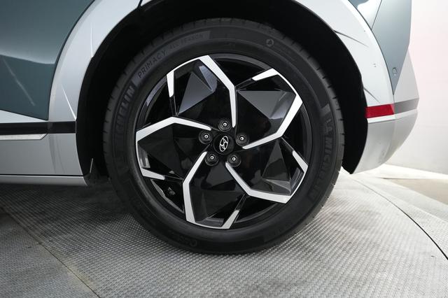2024 Hyundai IONIQ 5 — photo 7 of 26