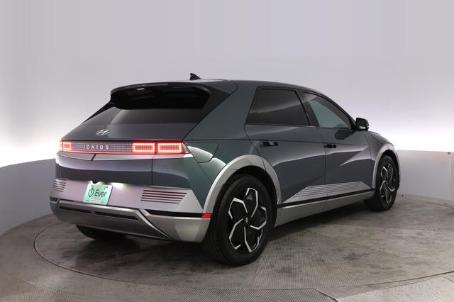 2024 Hyundai IONIQ 5 — photo 2 of 26
