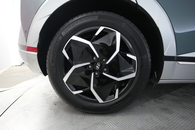 2024 Hyundai IONIQ 5 — photo 17 of 26
