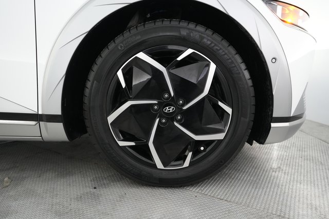 2024 Hyundai IONIQ 5 — photo 15 of 20