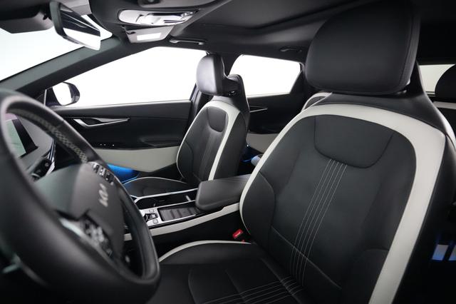 2024 Kia EV6 — photo 3 of 21