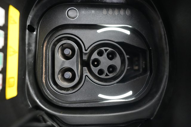 2024 Fiat 500e — photo 8 of 27