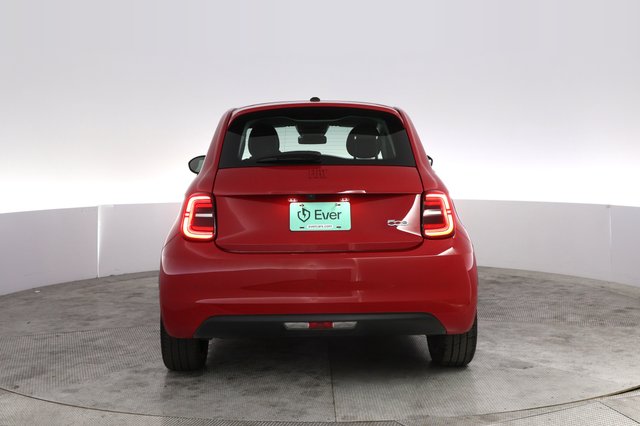 2024 Fiat 500e — photo 12 of 27